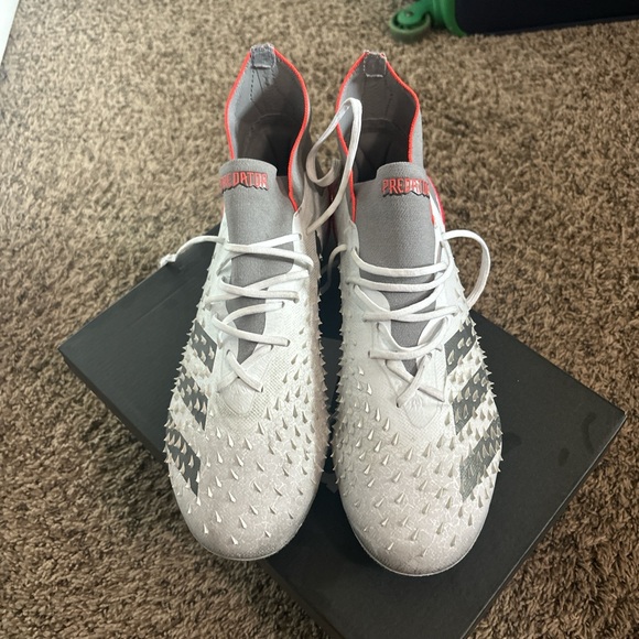 PREDATOR FREAK .1 FG - Picture 1 of 7